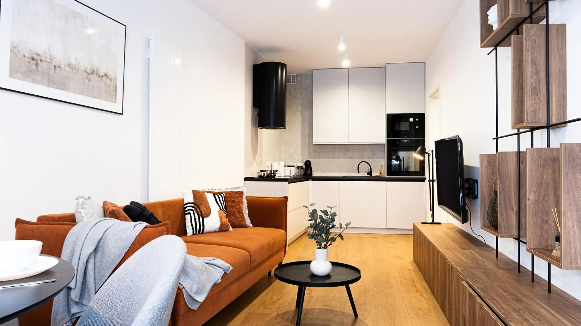 Scandinavian - Private Garden Apt Prag